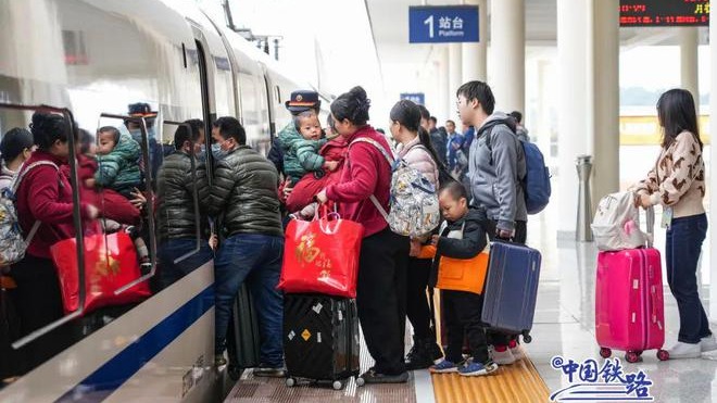 清明小长假今日启动 全国铁路预计发送旅客7500万人次